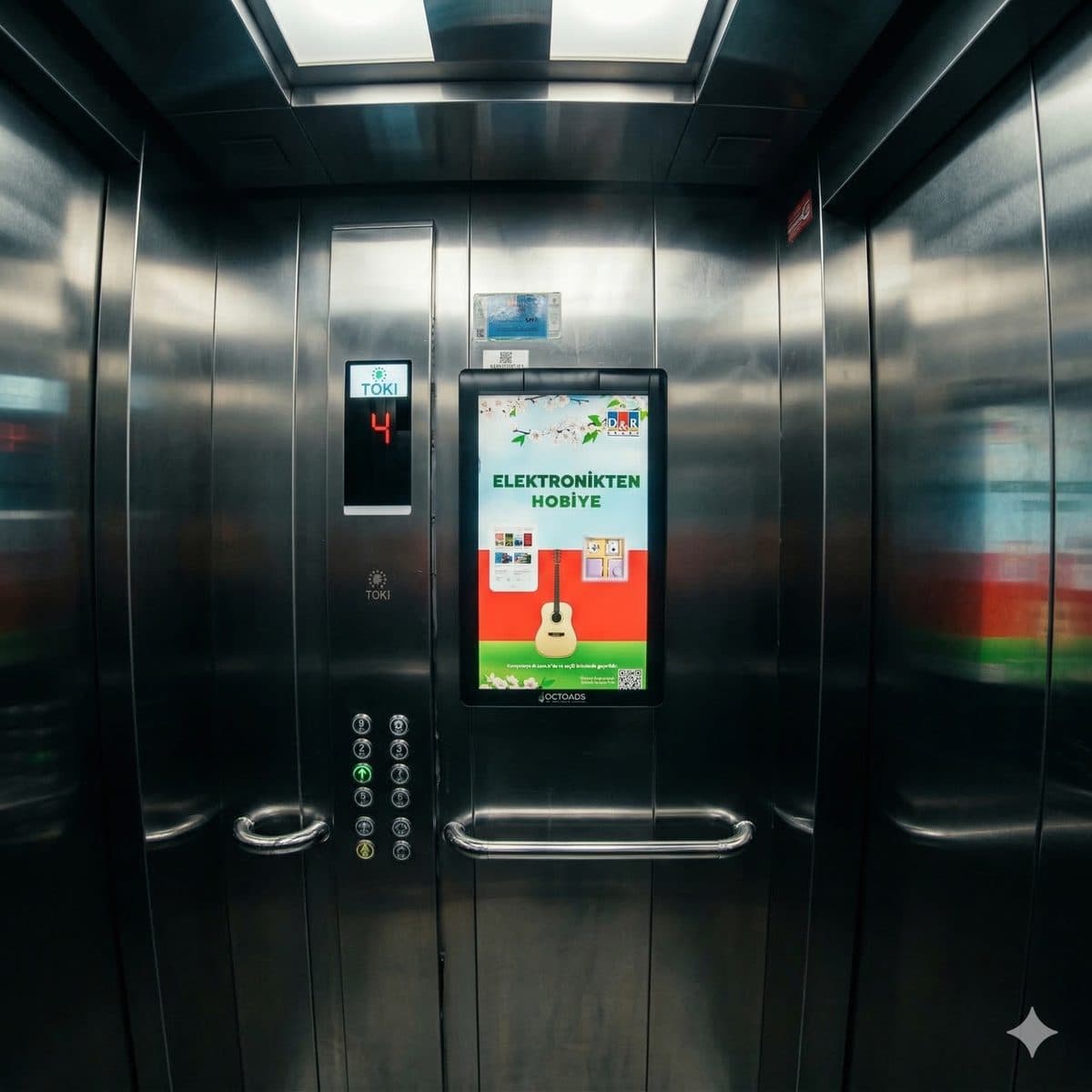 OctoAds dijital ekran asansör içi